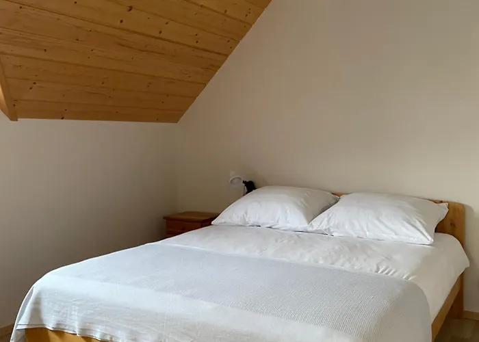 Przystan W Gorcach Konina